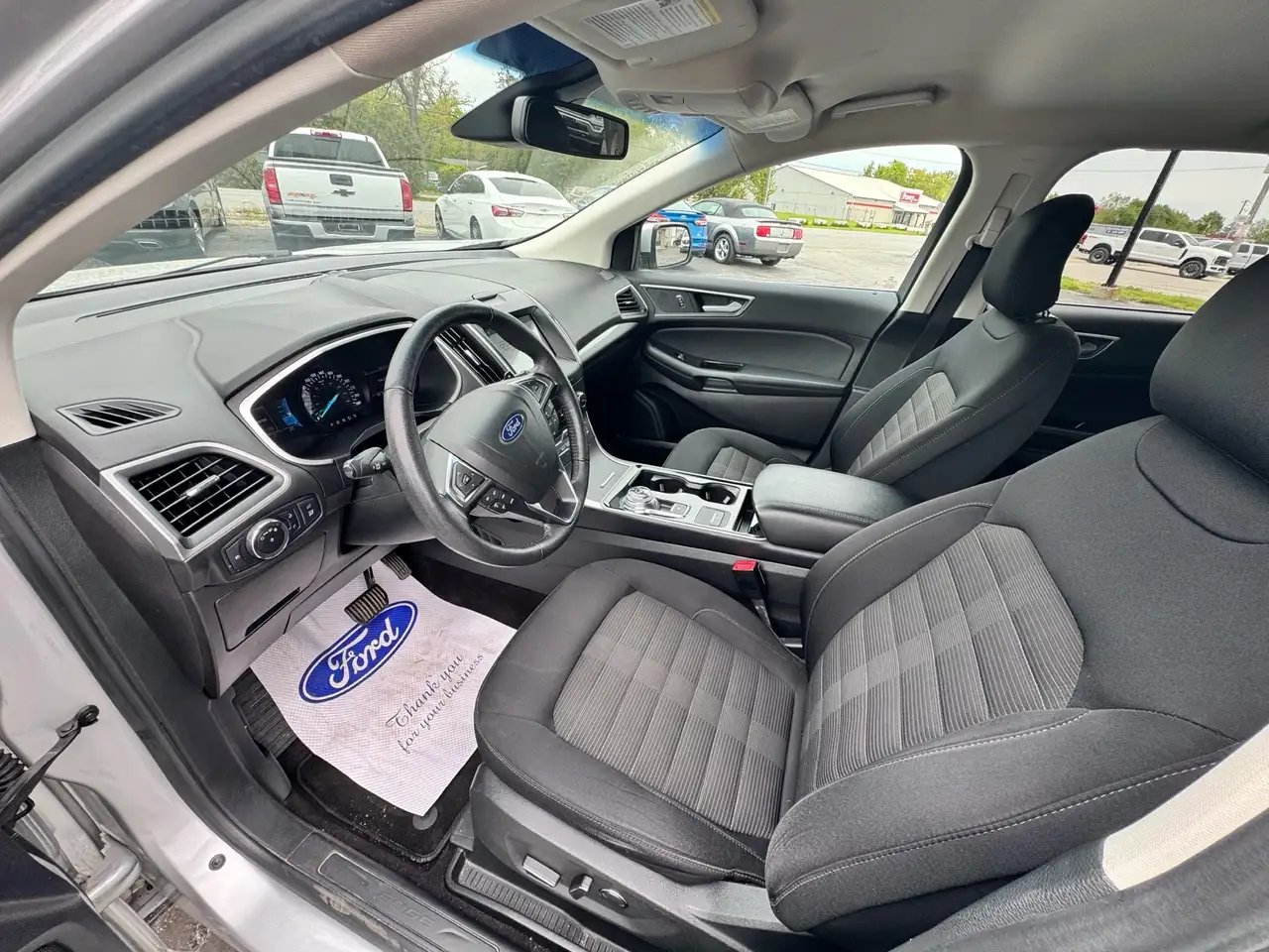 Ford Edge снимка Ford Edge