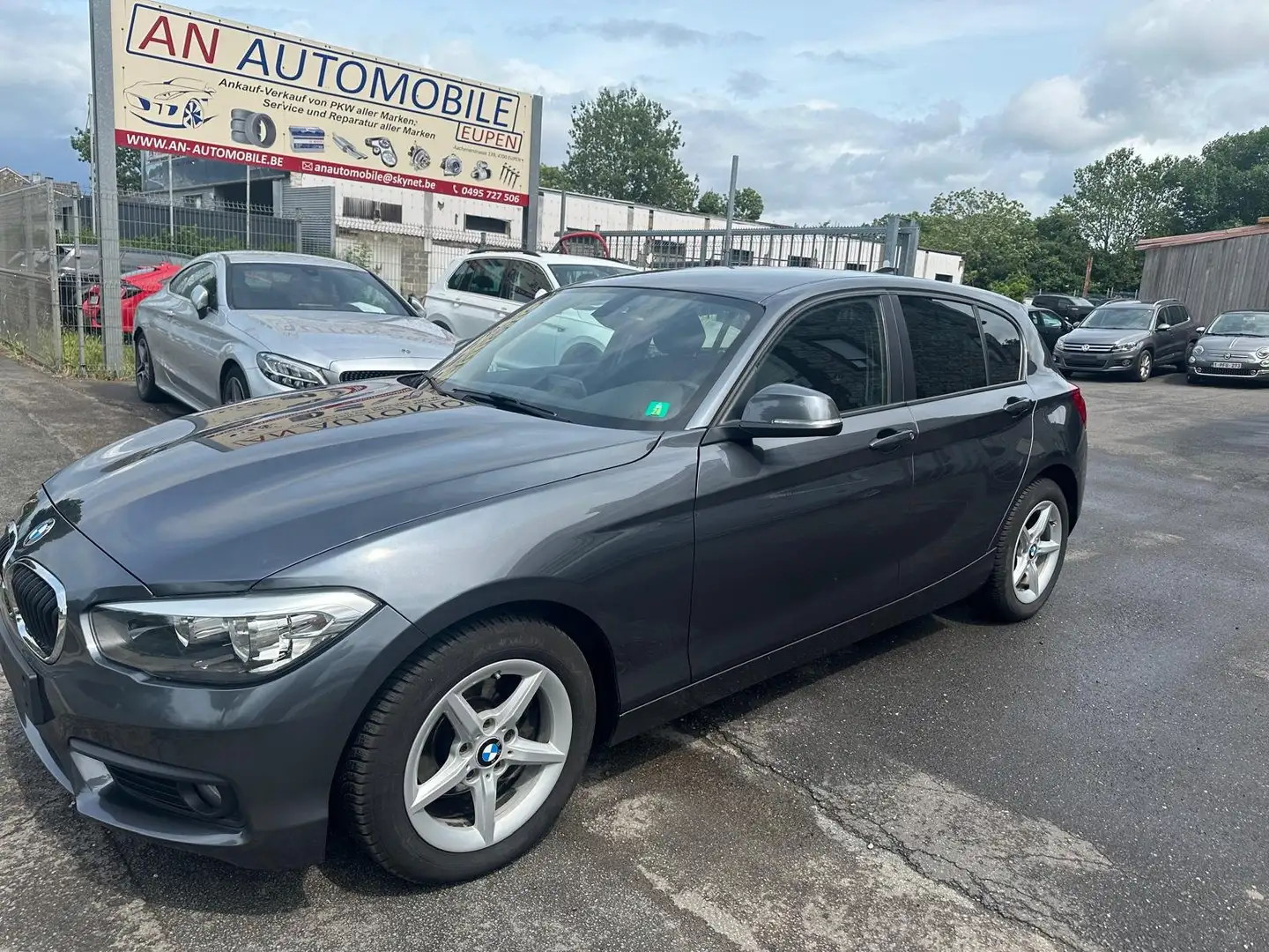 BMW 116 116i JOY Edition Gris - 1
