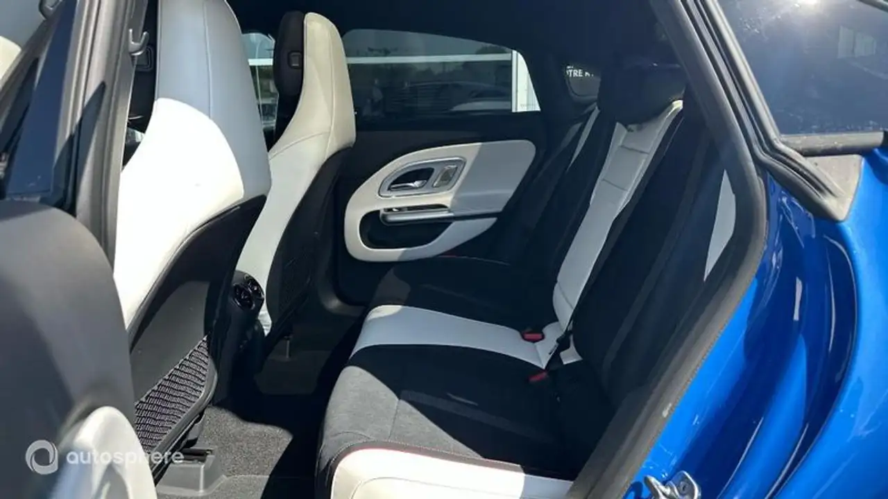 Mercedes-Benz CLA 2026 — фото 13
