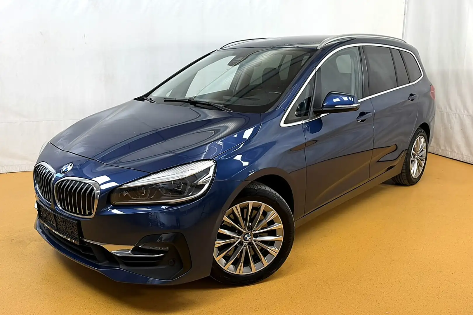 BMW 220 d Gran Tourer Luxury Line Aut. Blau - 1