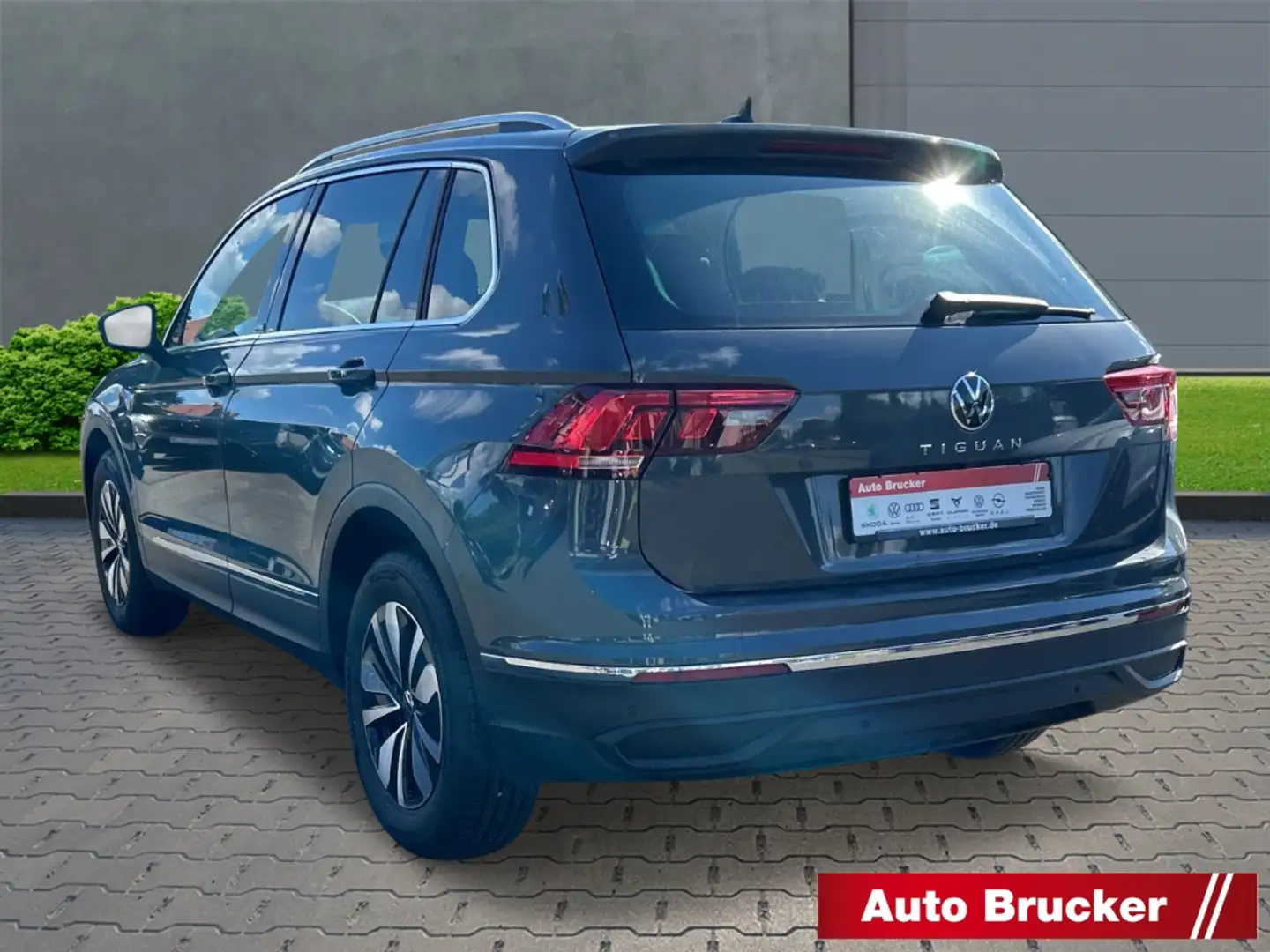 Volkswagen Tiguan Move 2.0 TDI+DSG+LED+AHK+Climatronic+Navi+SHZ+Kame Gris - 2