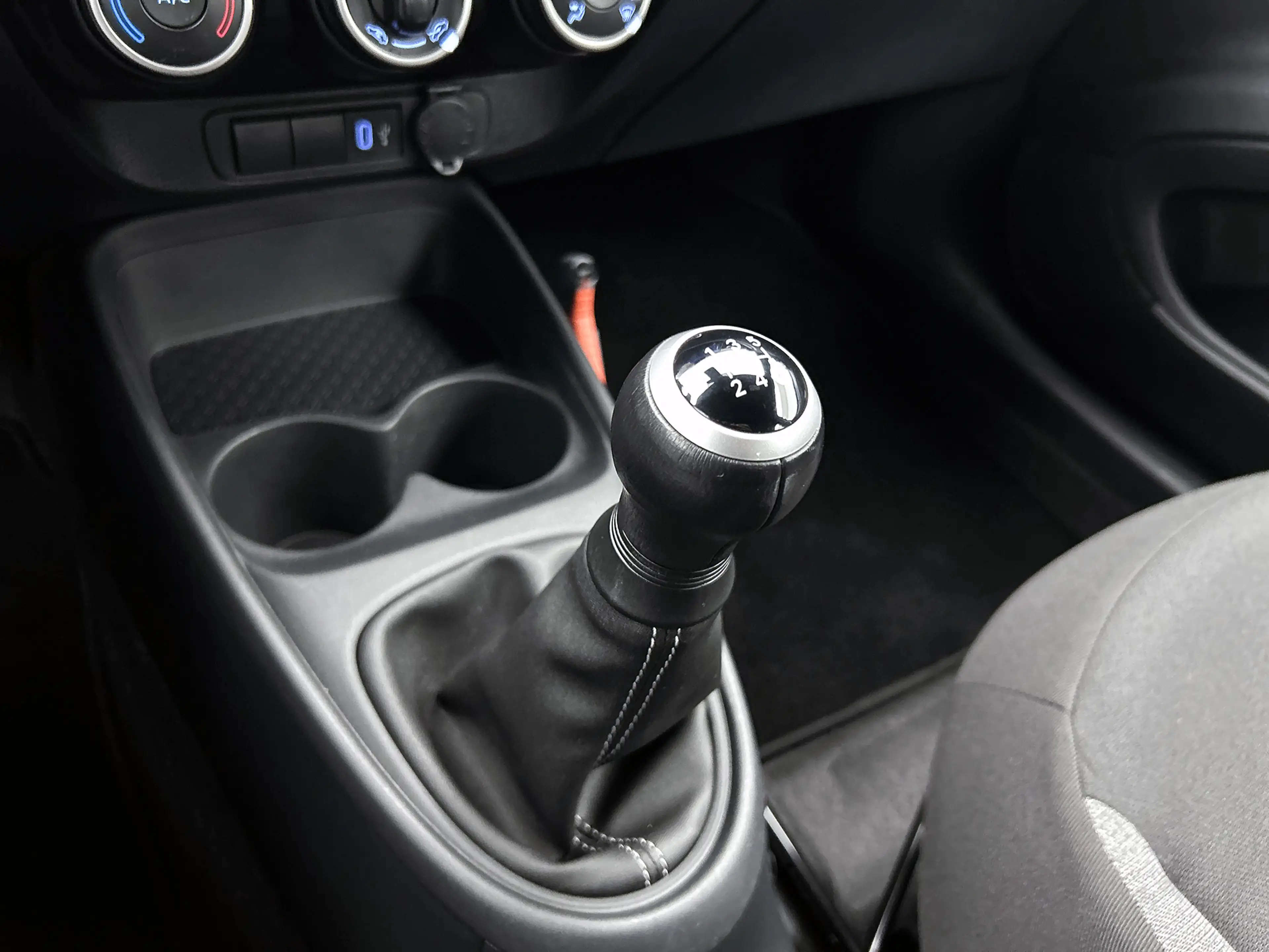 Toyota Aygo X 1.0 VVT-i MT Play — photo 11
