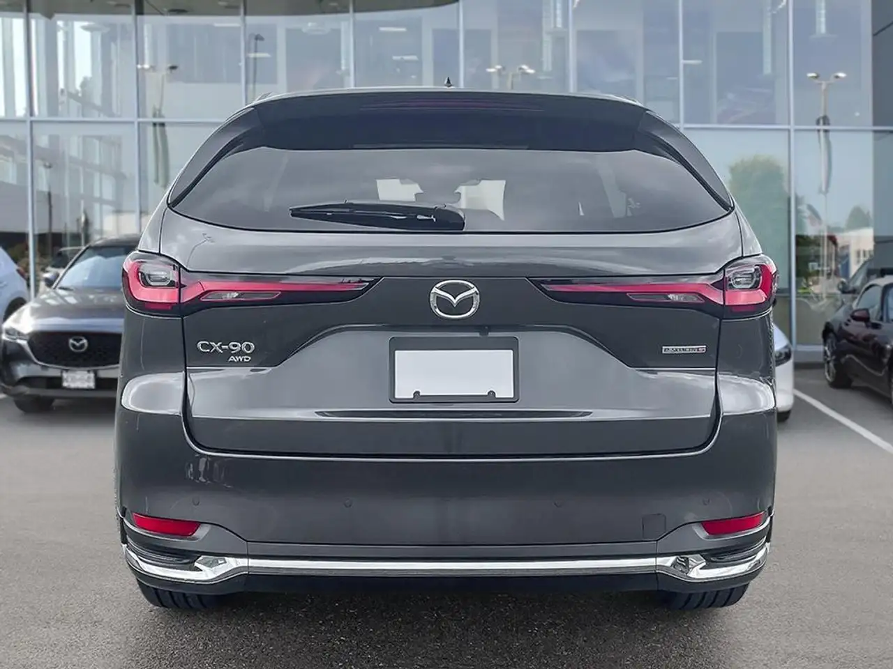 Mazda CX-90 PHEV снимка Mazda CX-90 PHEV