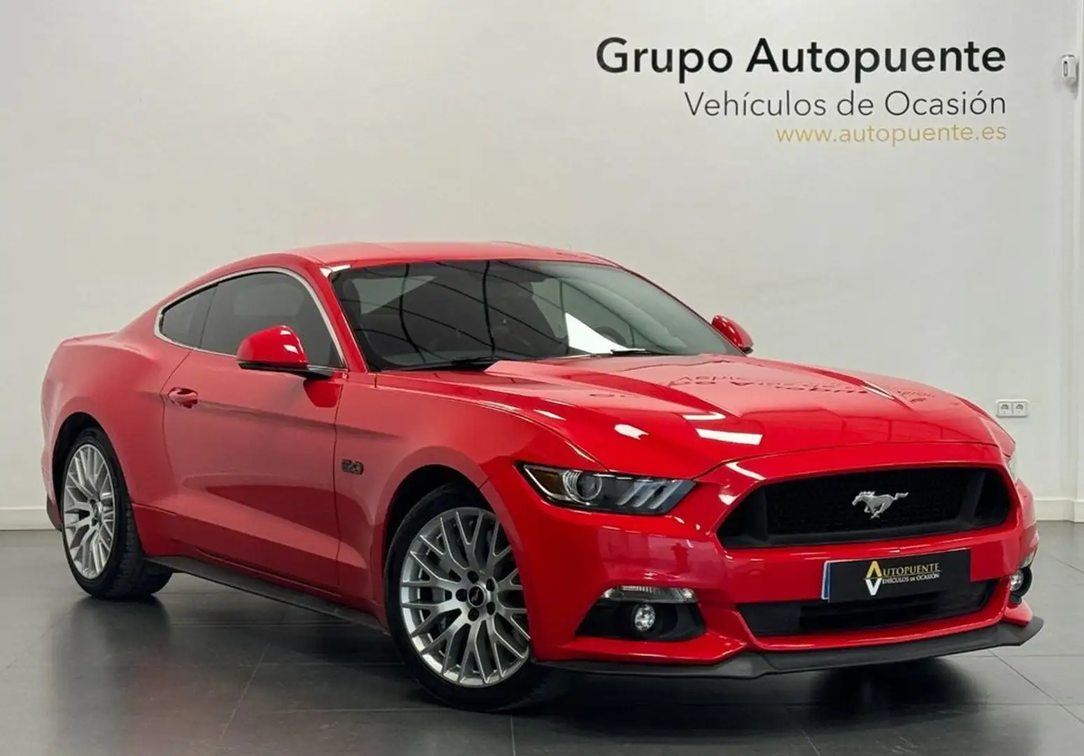 Ford Mustang GT Rouge - 1