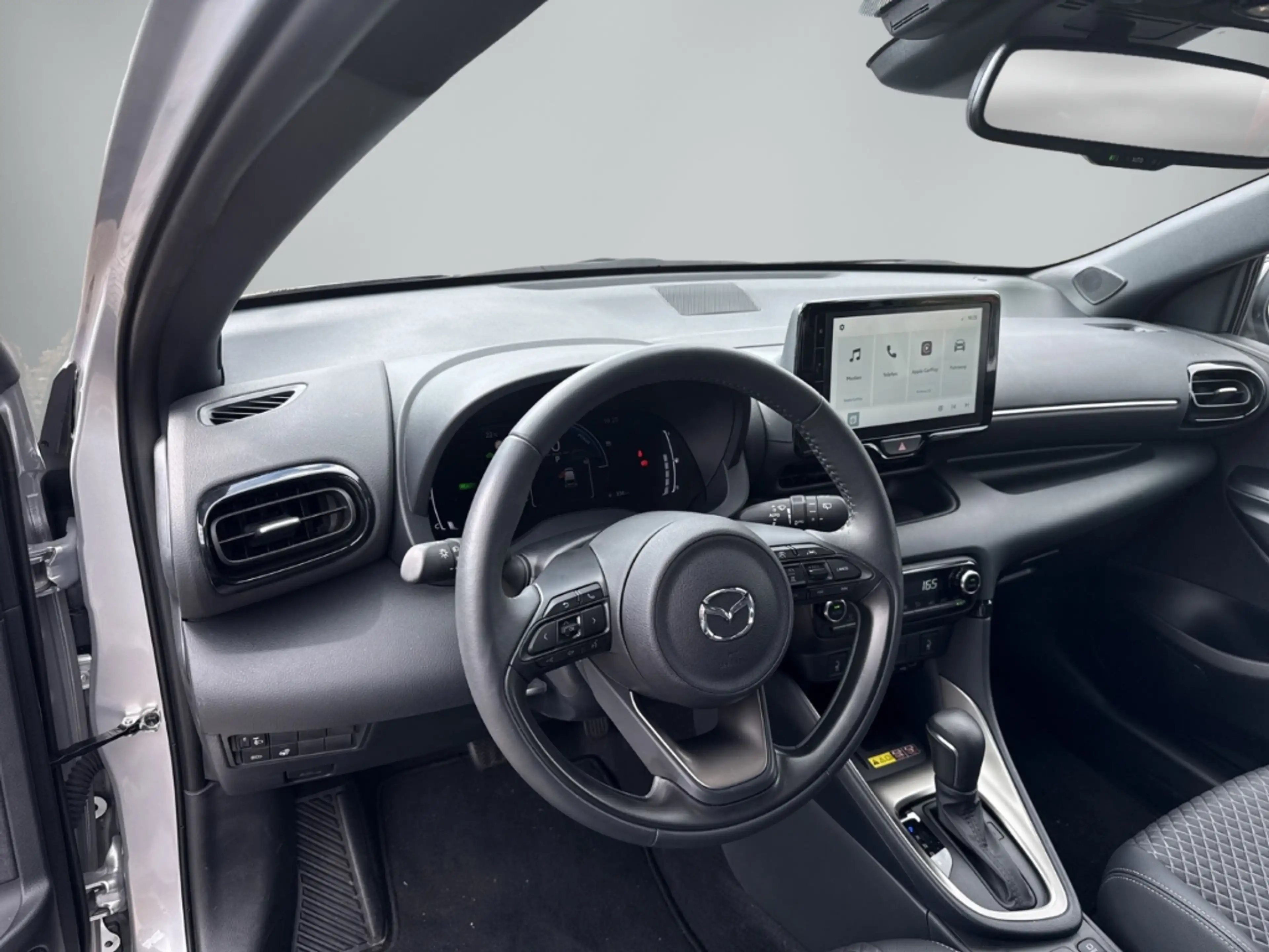 Mazda 2 Hybrid Homura 1.5L Hybrid VVT-i 116 CVT — photo 12