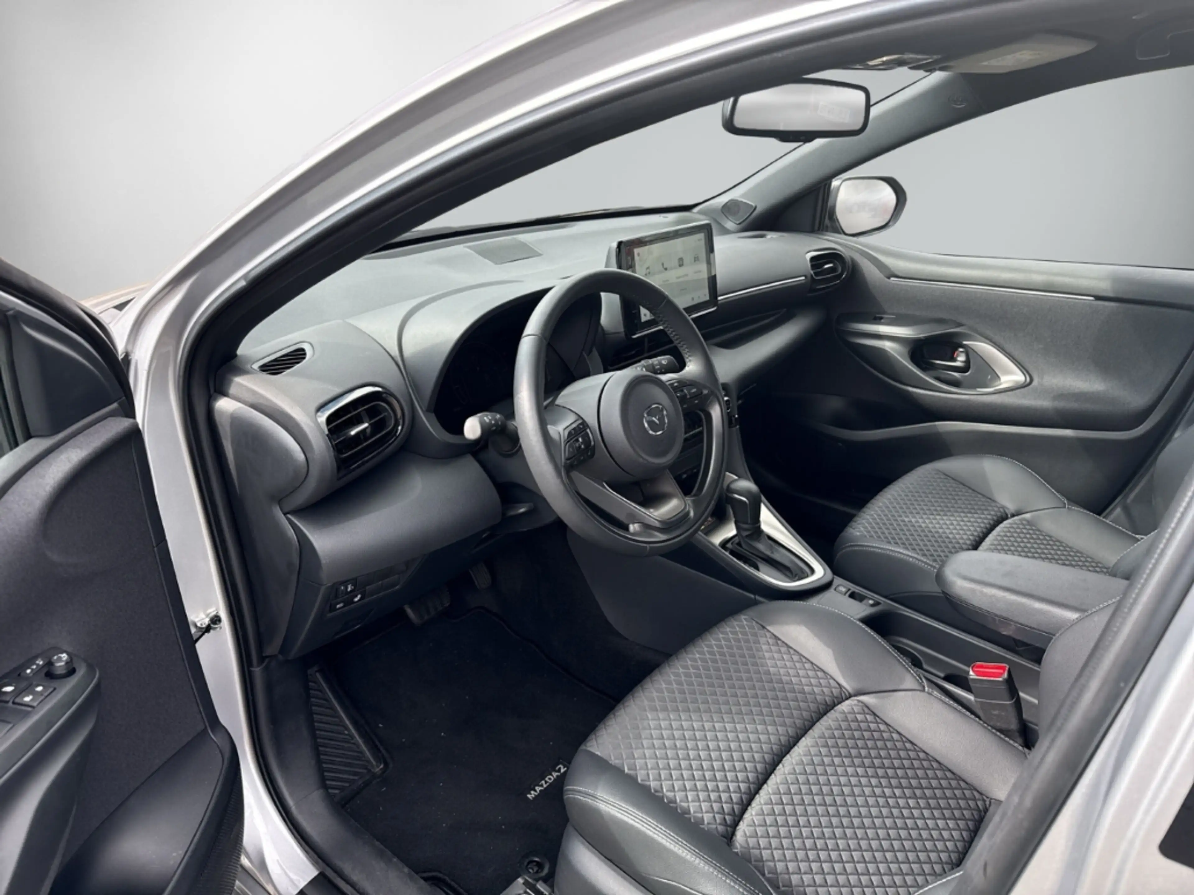Mazda 2 Hybrid Homura 1.5L Hybrid VVT-i 116 CVT — photo 11