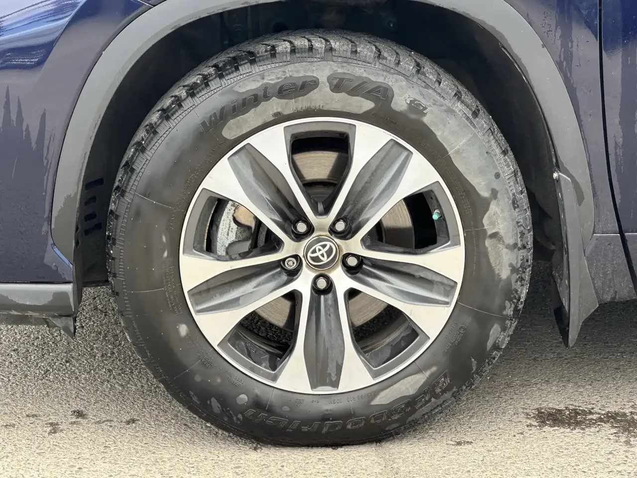 Toyota Highlander снимка Toyota Highlander
