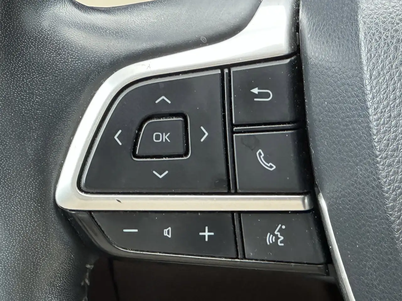 Toyota Highlander снимка Toyota Highlander