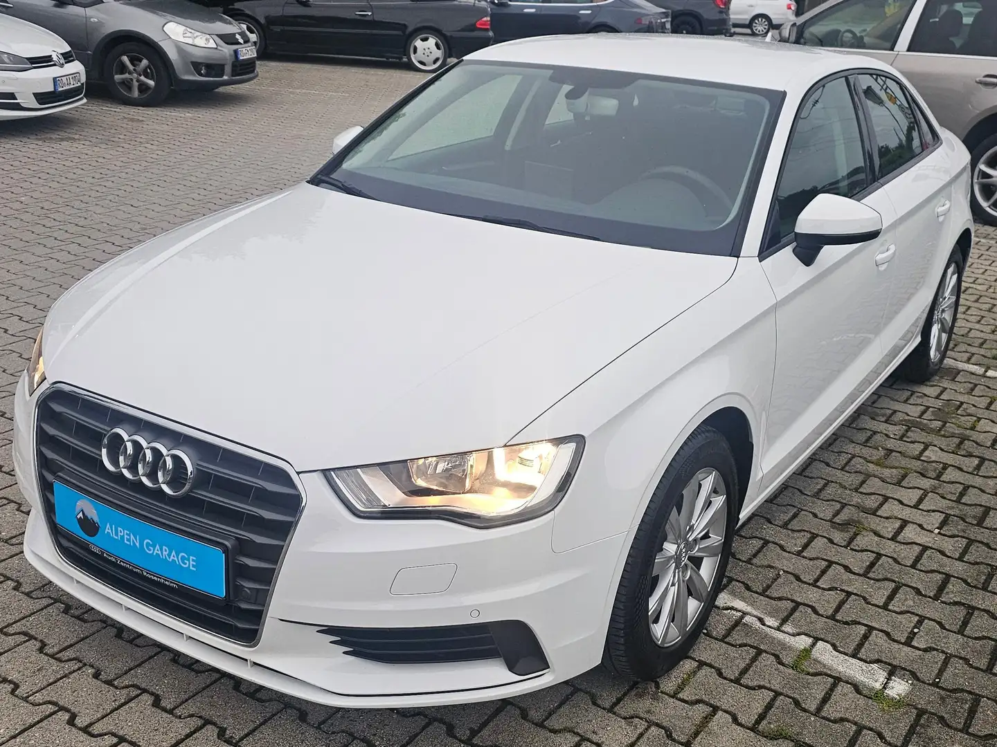 Audi A3 1.4*TFSI*Limousine*Navi*2xPDC*Sitzheizung*Klima* Blanc - 1