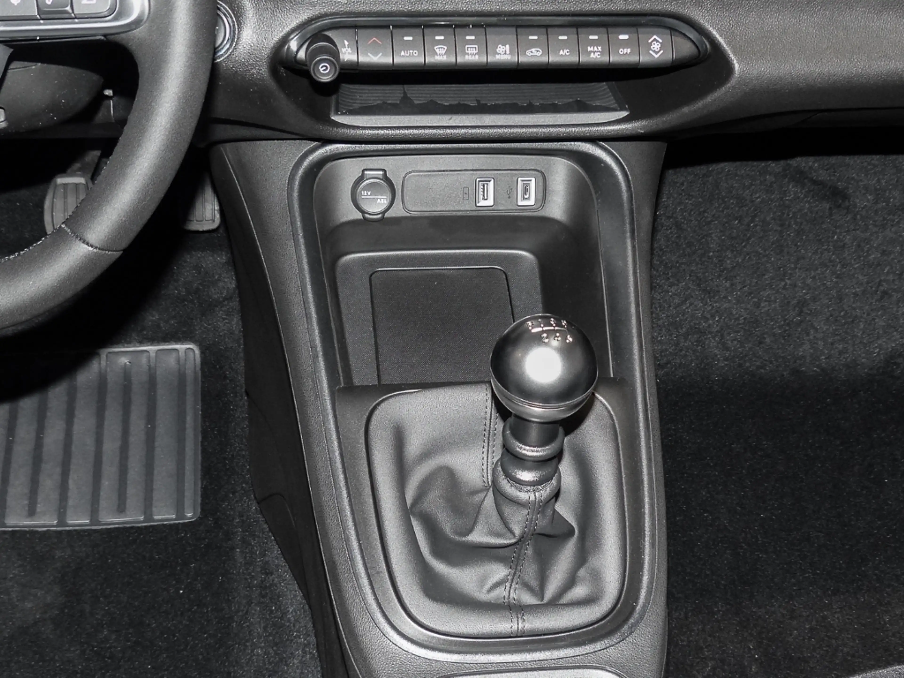 Fiat 600 Street Edition Soundsystem LED Dyn. Kurvenlicht Ap — photo 9