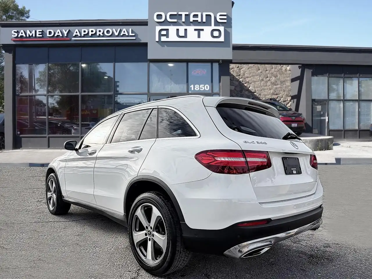Mercedes-Benz GLC снимка Mercedes-Benz GLC