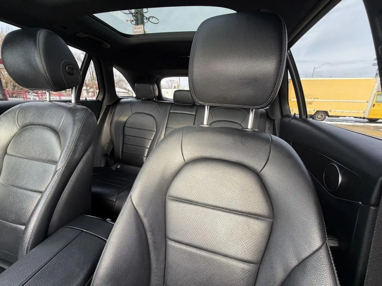 Mercedes-Benz GLC снимка Mercedes-Benz GLC