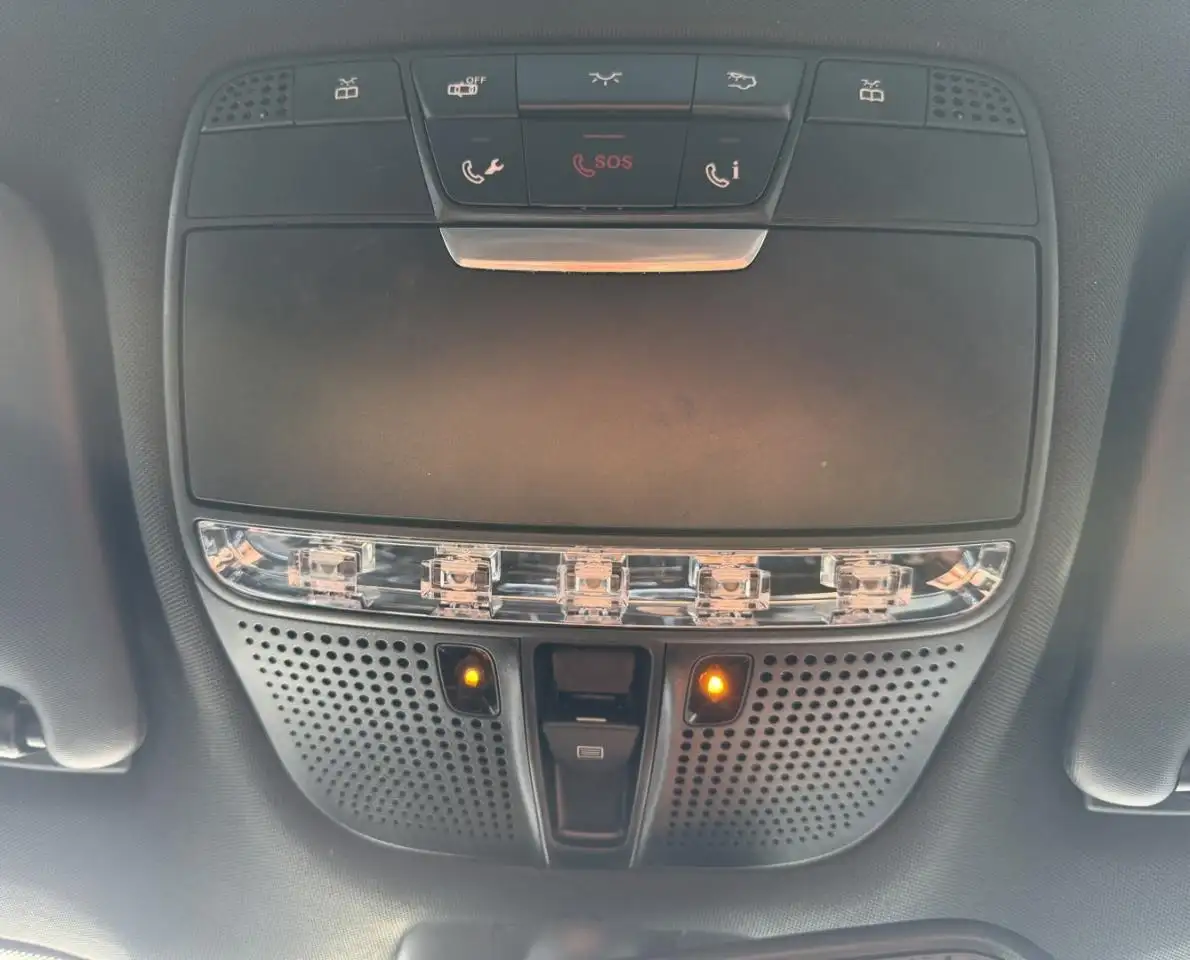 Mercedes-Benz GLC снимка Mercedes-Benz GLC