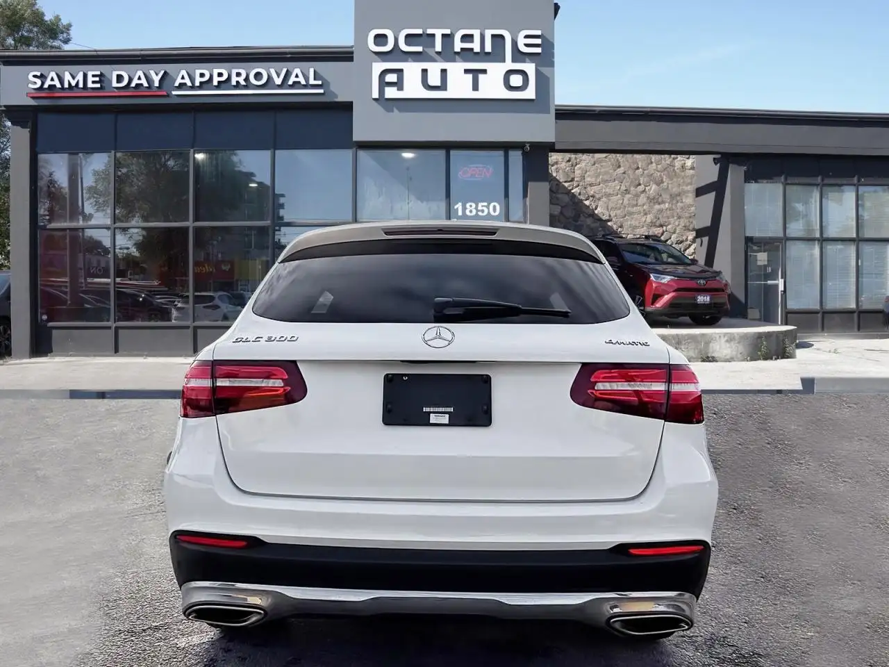 Mercedes-Benz GLC снимка Mercedes-Benz GLC