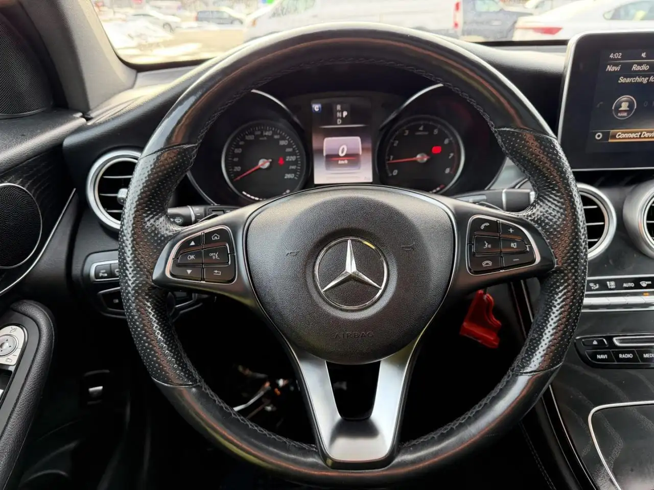 Mercedes-Benz GLC снимка Mercedes-Benz GLC