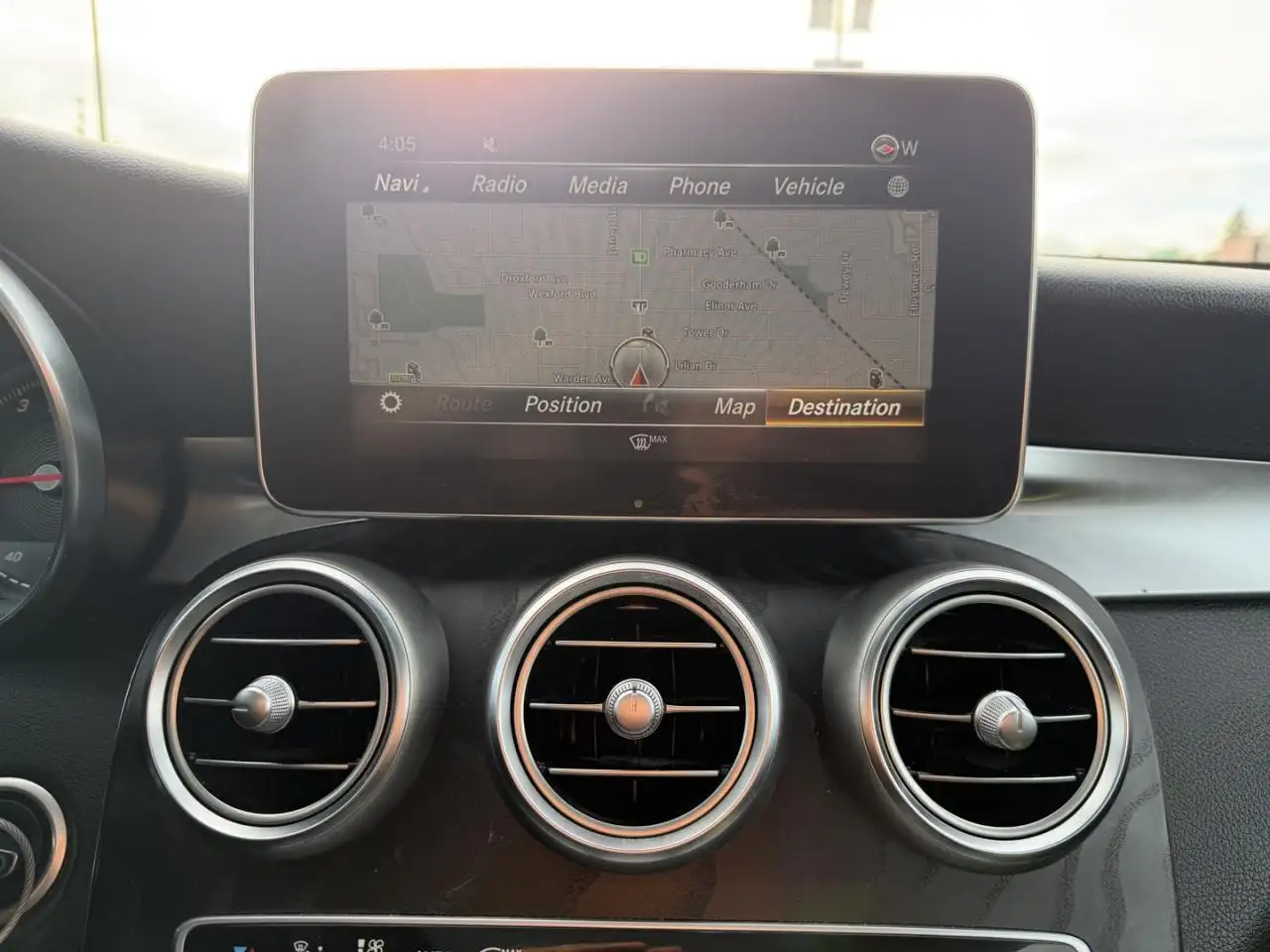 Mercedes-Benz GLC снимка Mercedes-Benz GLC