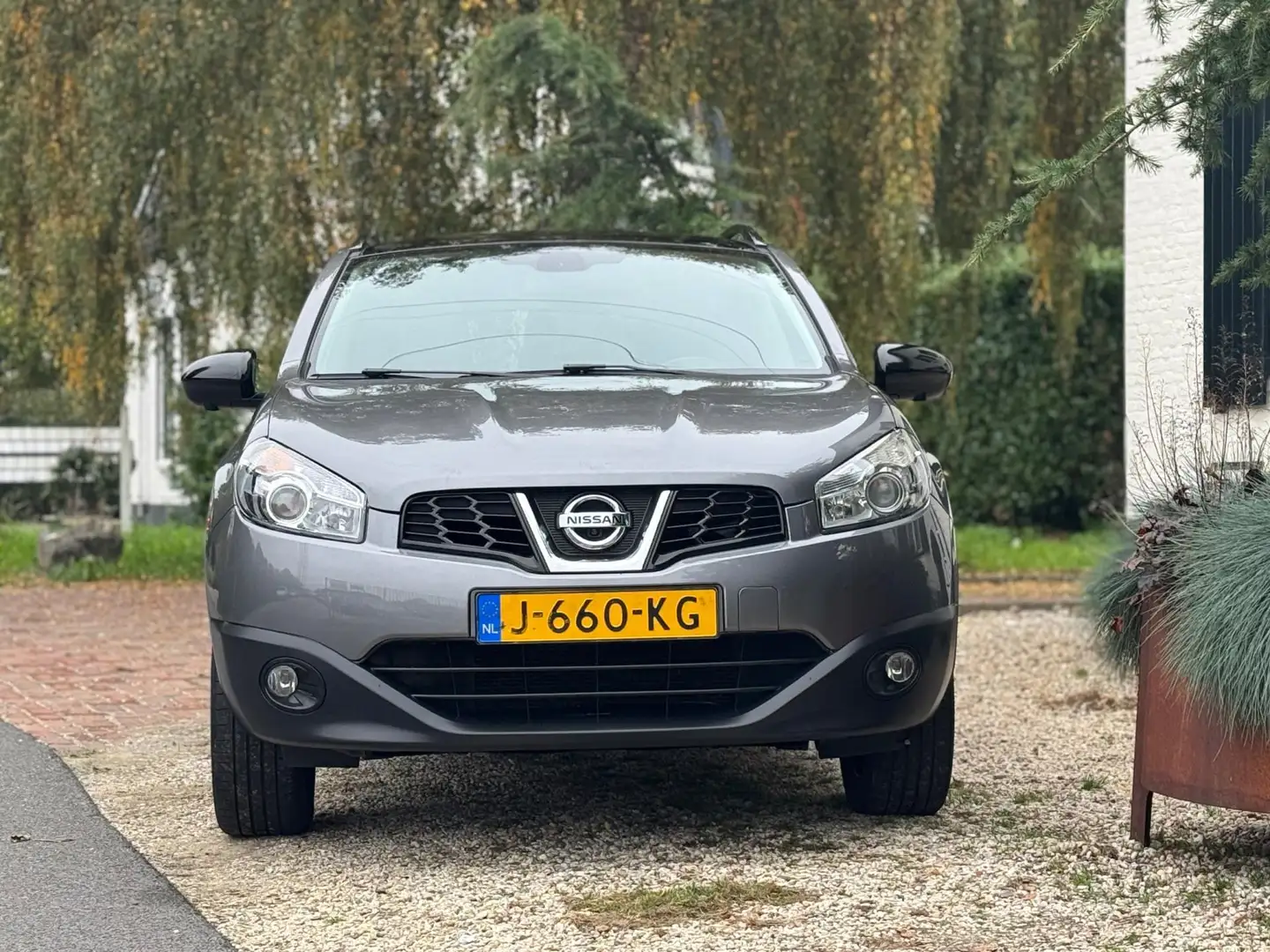 Nissan Qashqai 1.6|360cam|Navi|Pano|Cruise|Goed onderhouden|Nette Grijs - 2