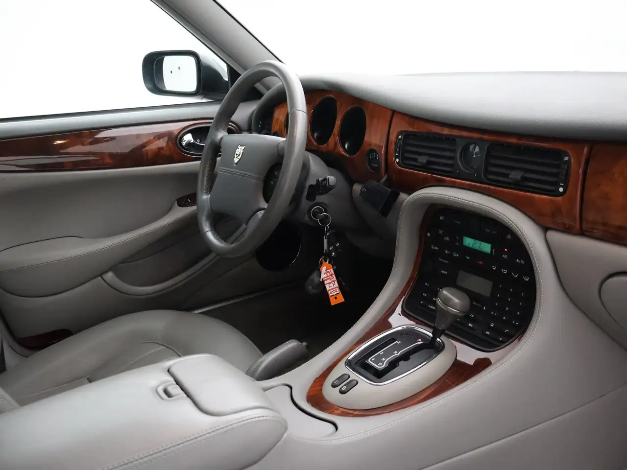 Jaguar XJ 3.2 V8 AUT. EXECUTIVE *101.262 KM* + LEDER | VERW., foto 3