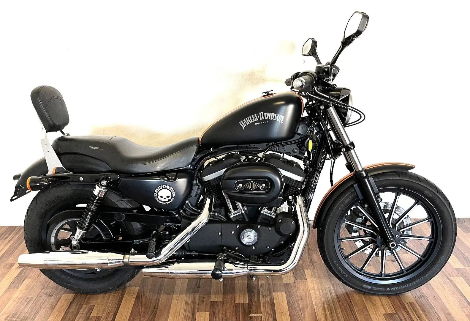 Harley-Davidson Sportster XL 883 N Iron Zwart - 2