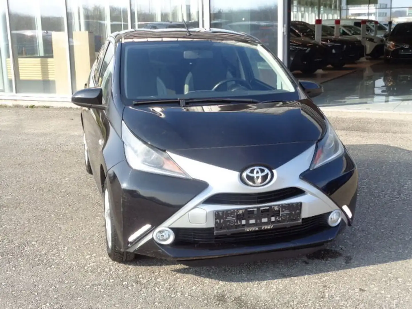 Toyota Aygo x-play *Kamera Schwarz - 1