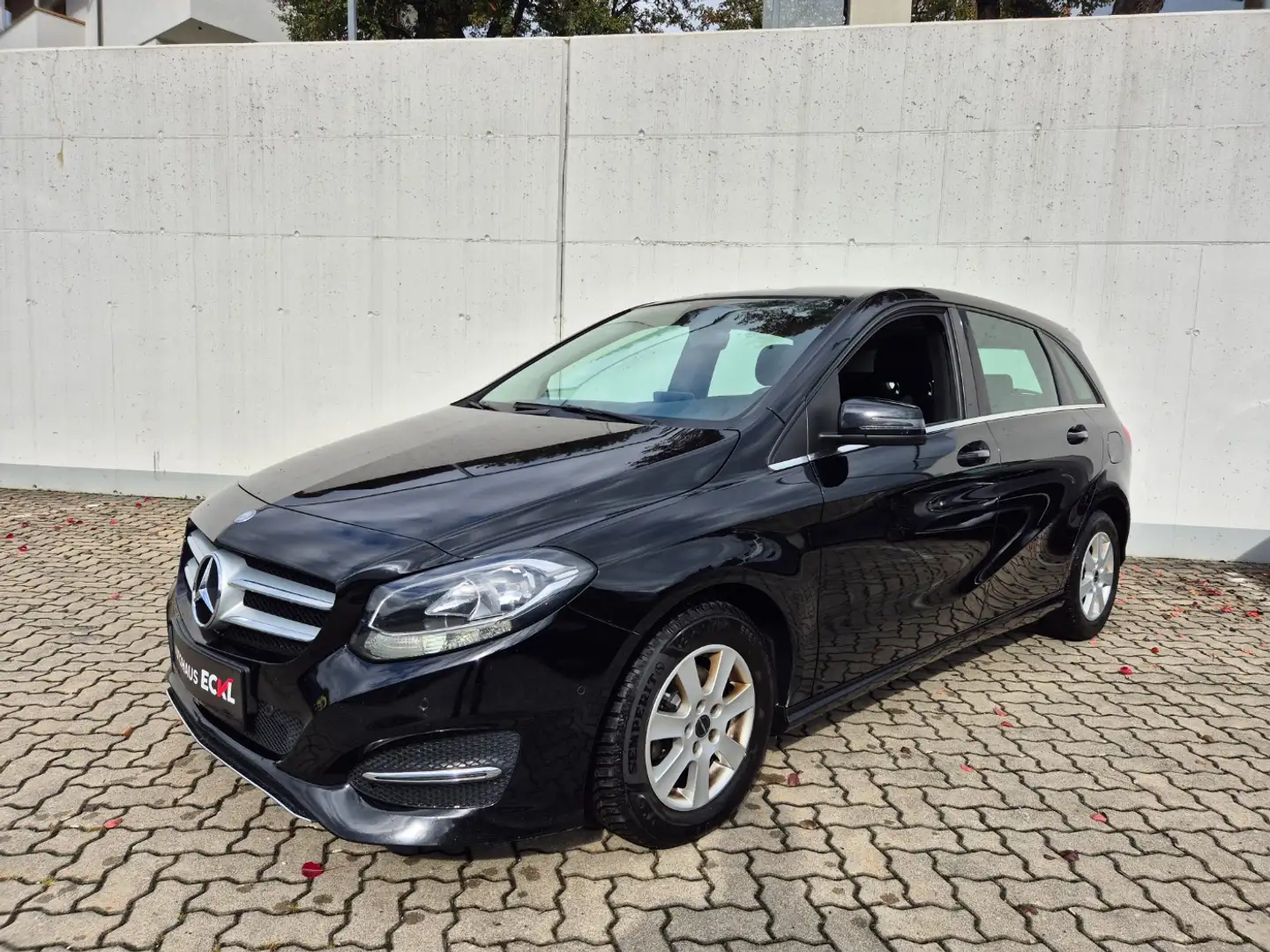 Mercedes-Benz B 180 d Style mit Anh.kupplung Schwarz - 2