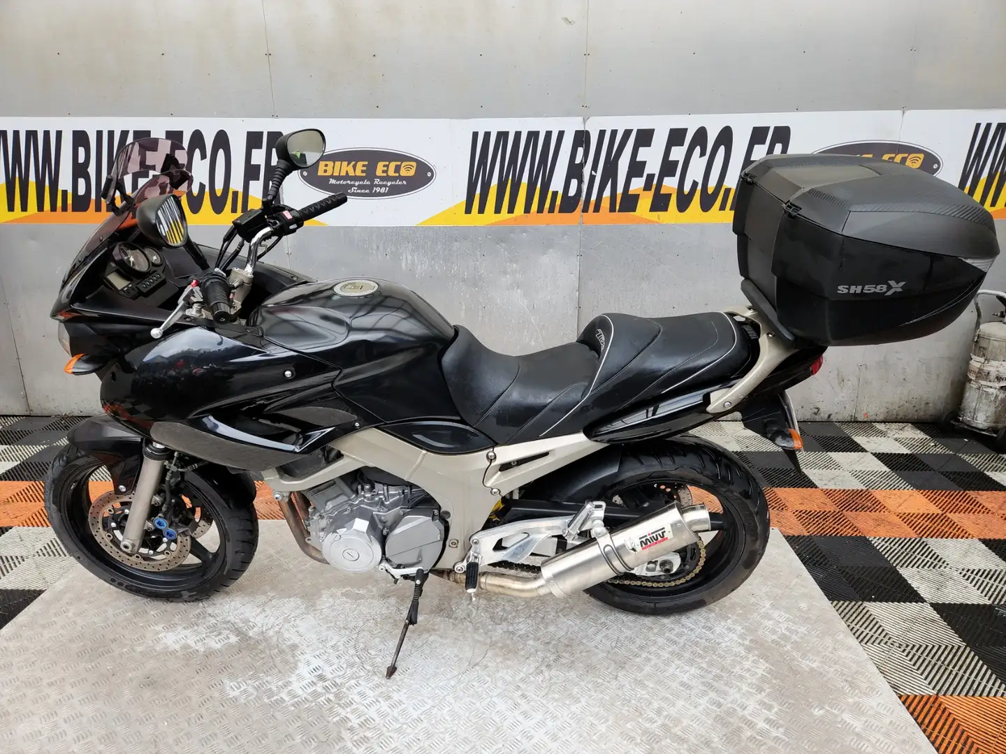 Yamaha TDM 900 Negro - 2