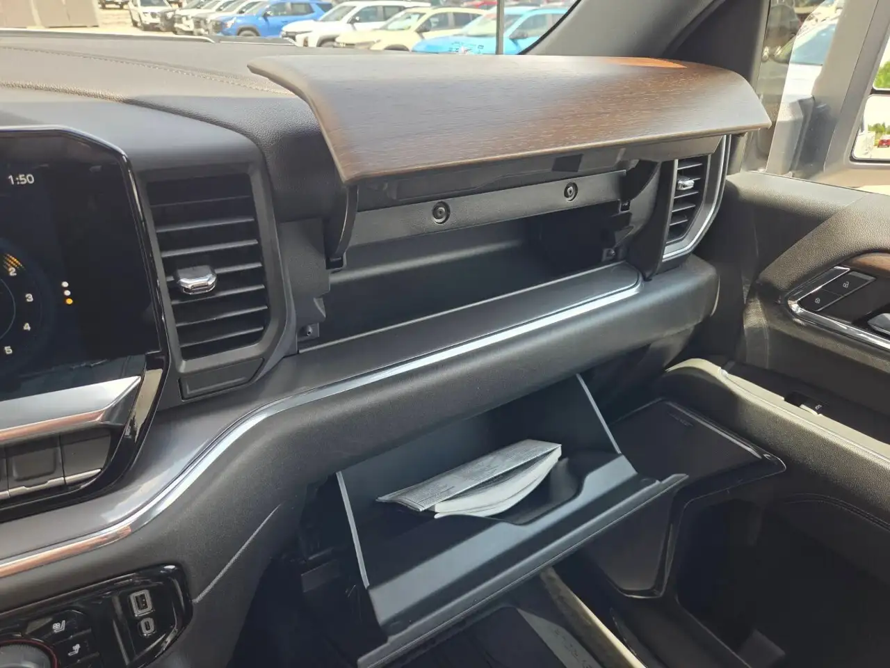 Chevrolet Silverado 2500 photo Chevrolet Silverado 2500
