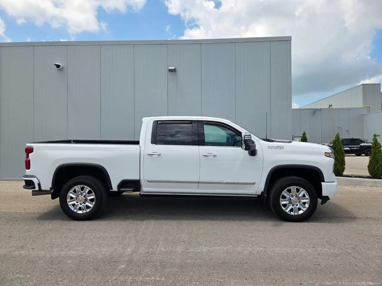 Chevrolet Silverado 2500 photo Chevrolet Silverado 2500