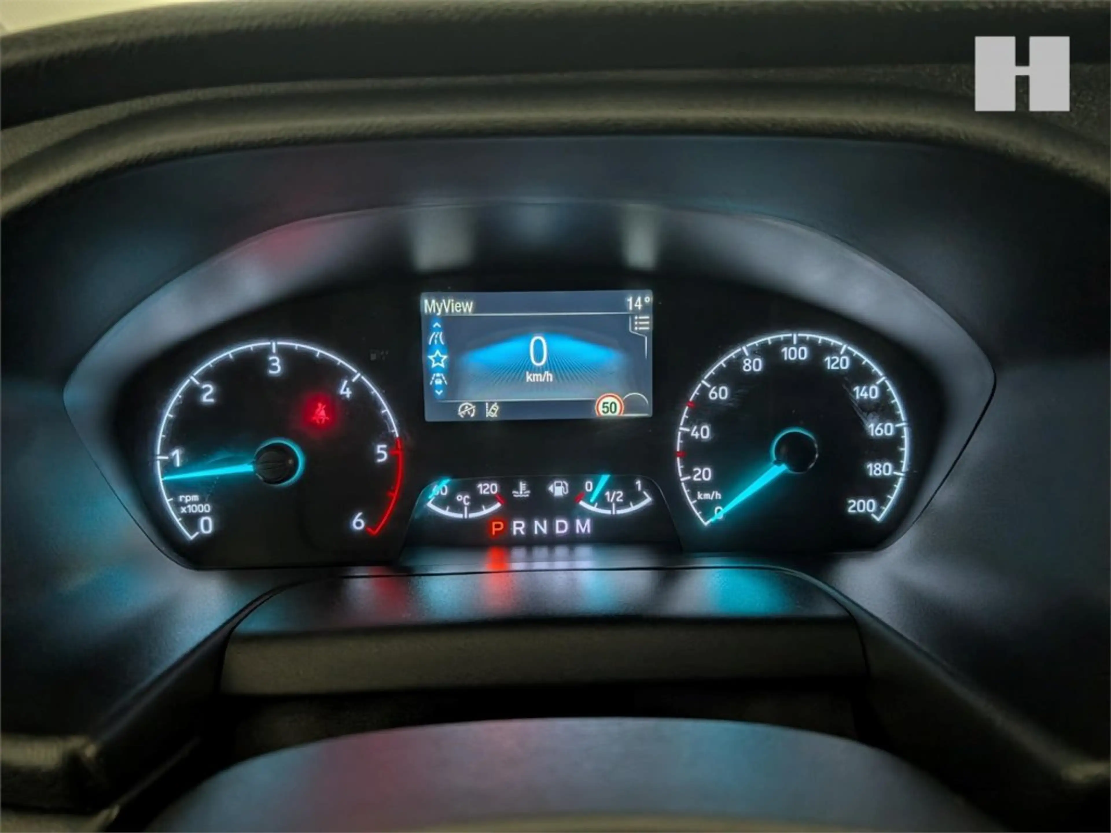 Ford E-Transit Transit Custom Sport — photo 15