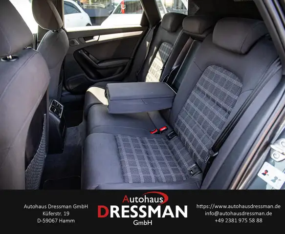 Audi A4 view 11