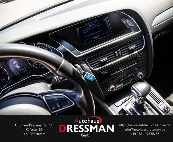 Audi A4 view 14