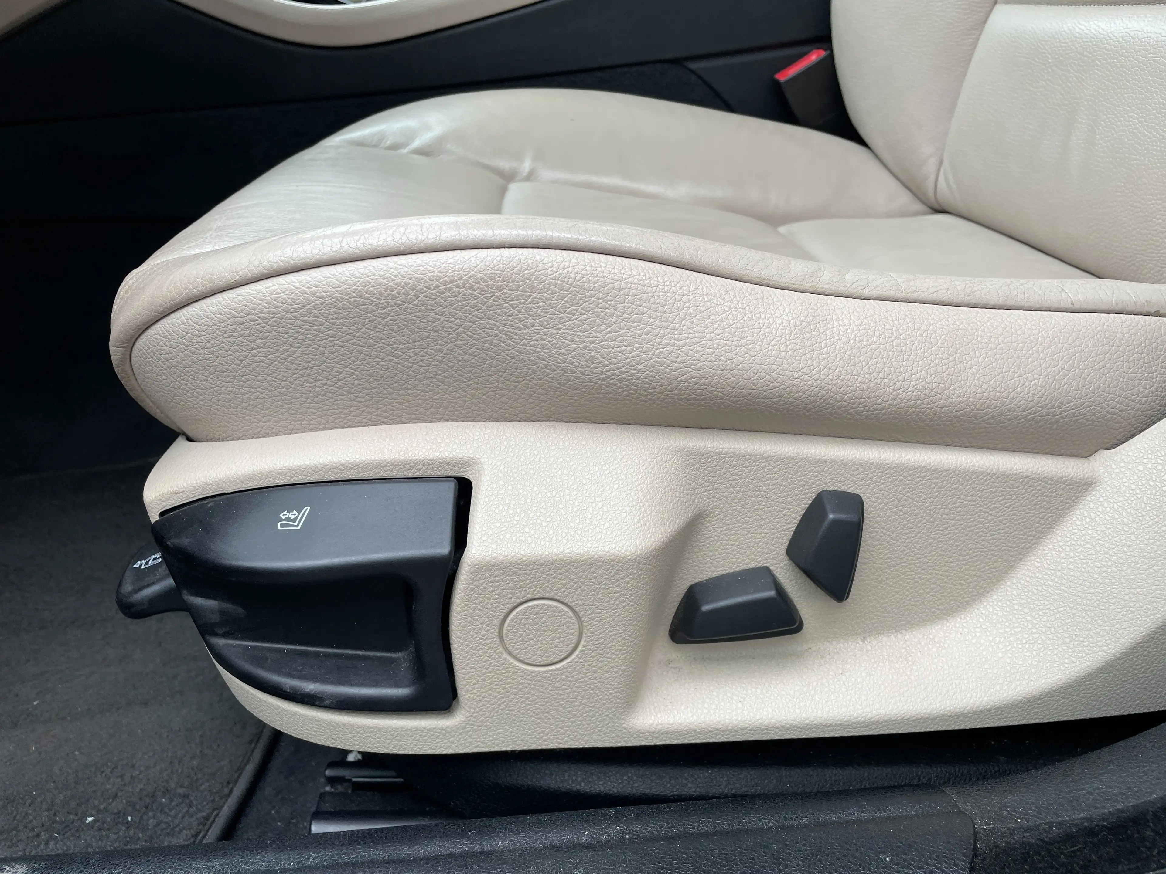 BMW 535 535 d xDrive — photo 9