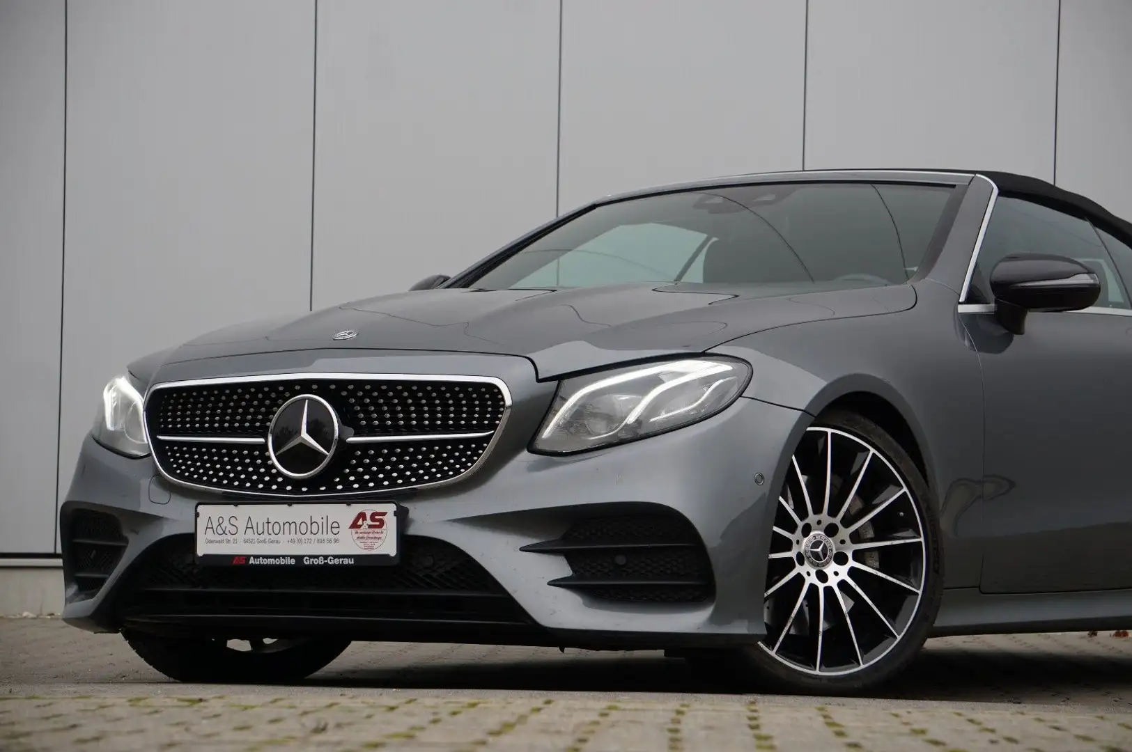 Mercedes-Benz E 400 4-Matic Cabrio *UNFALLFREI *AMG *VOLL Gris - 1