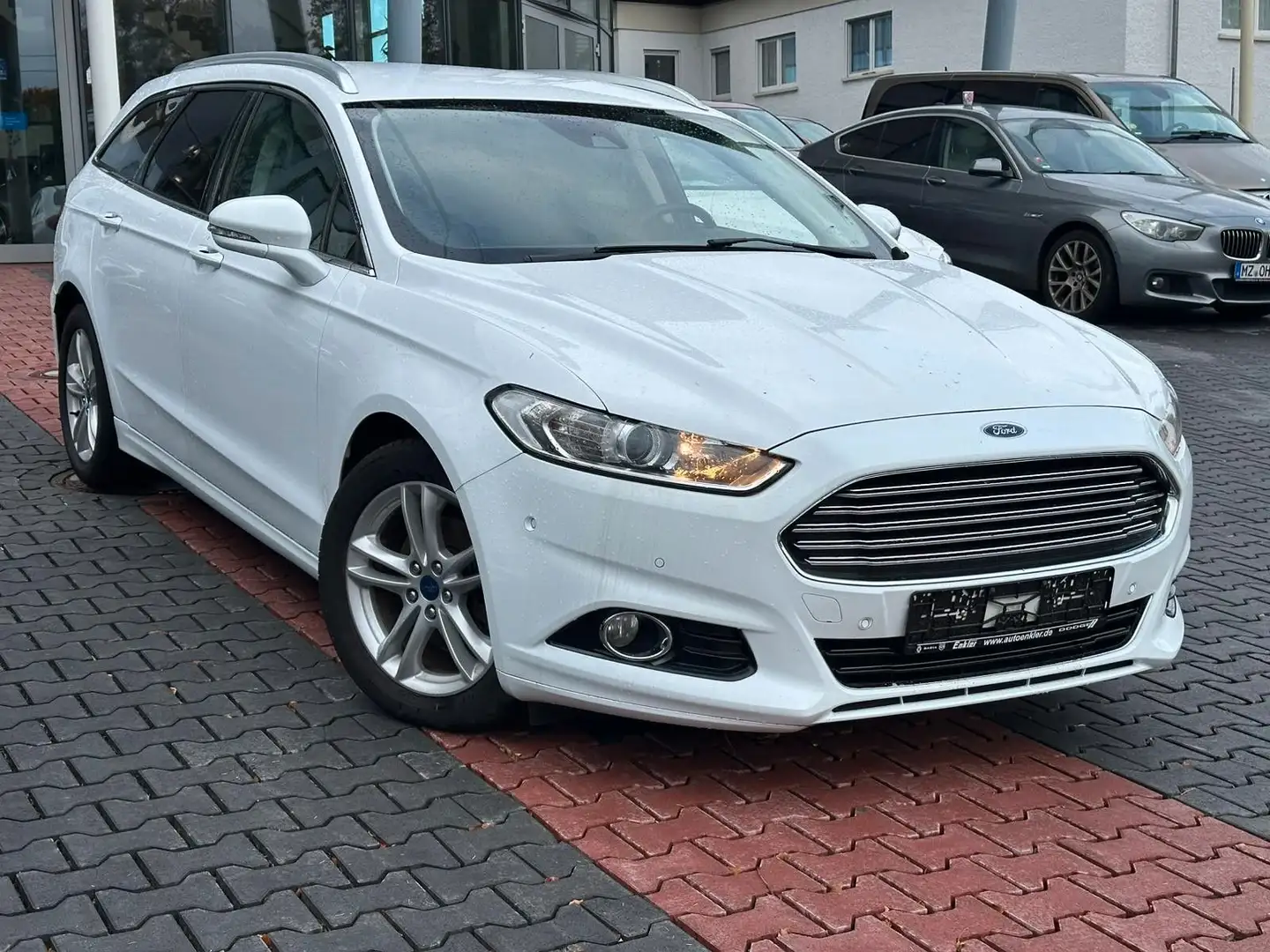 Ford Mondeo Turnier Titanium PDC Navi Sitzheizung Weiß - 2