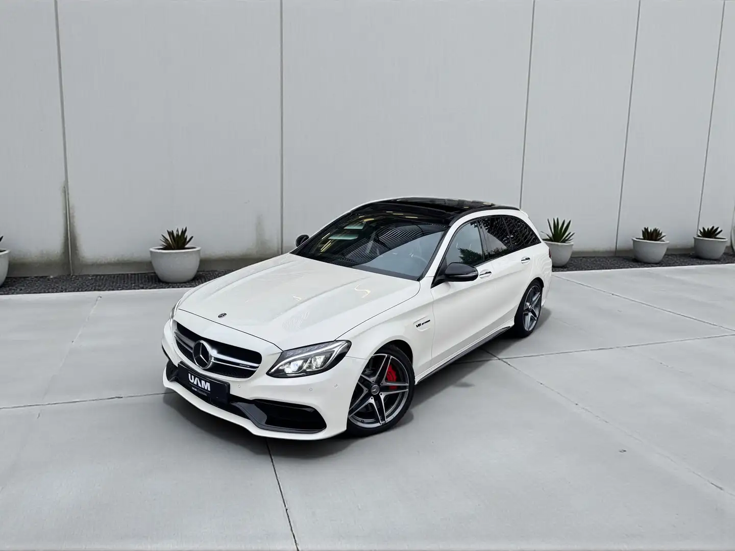 Mercedes-Benz C 63 AMG AMG C63S - PANO - SPORTUITLAAT Wit - 1
