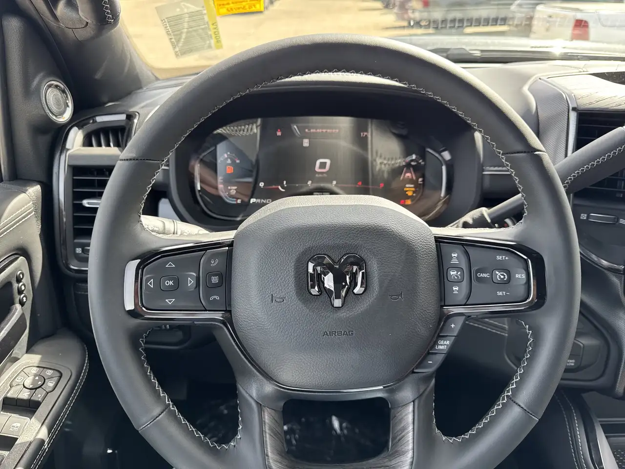 RAM 3500 снимка RAM 3500