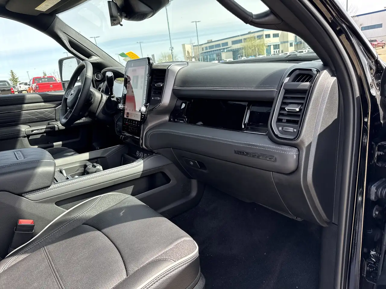 RAM 3500 снимка RAM 3500