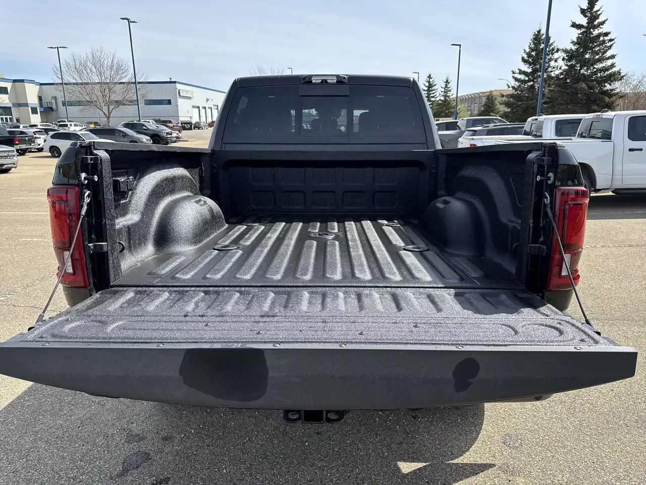 RAM 3500 снимка RAM 3500