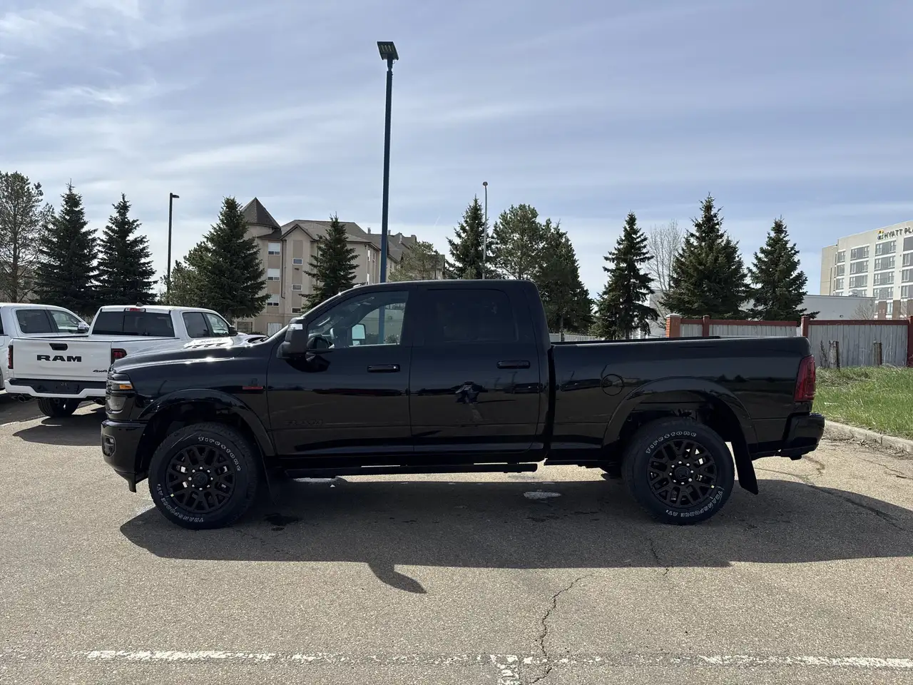 RAM 3500 снимка RAM 3500
