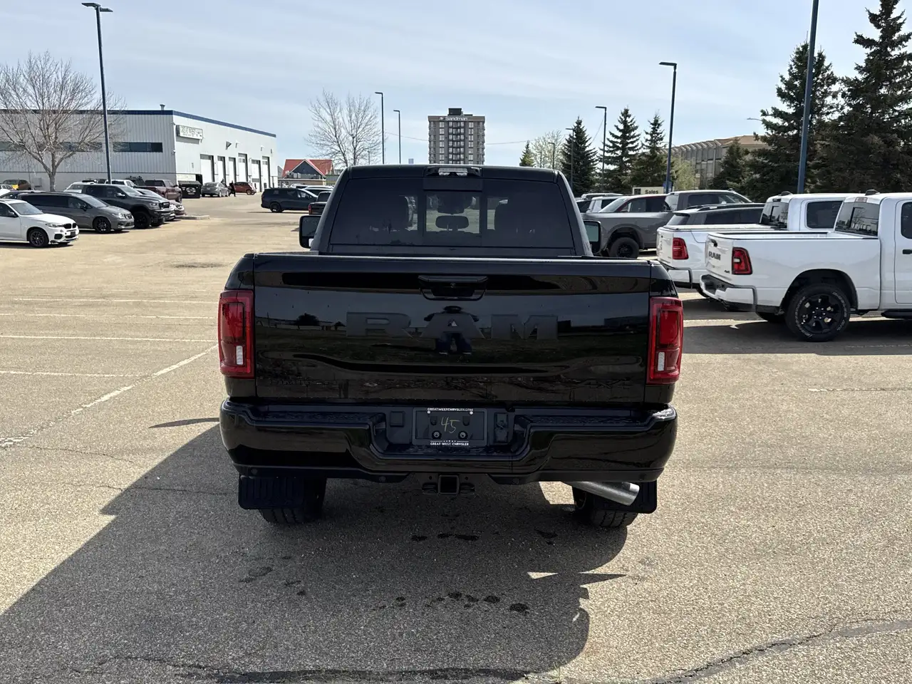 RAM 3500 снимка RAM 3500