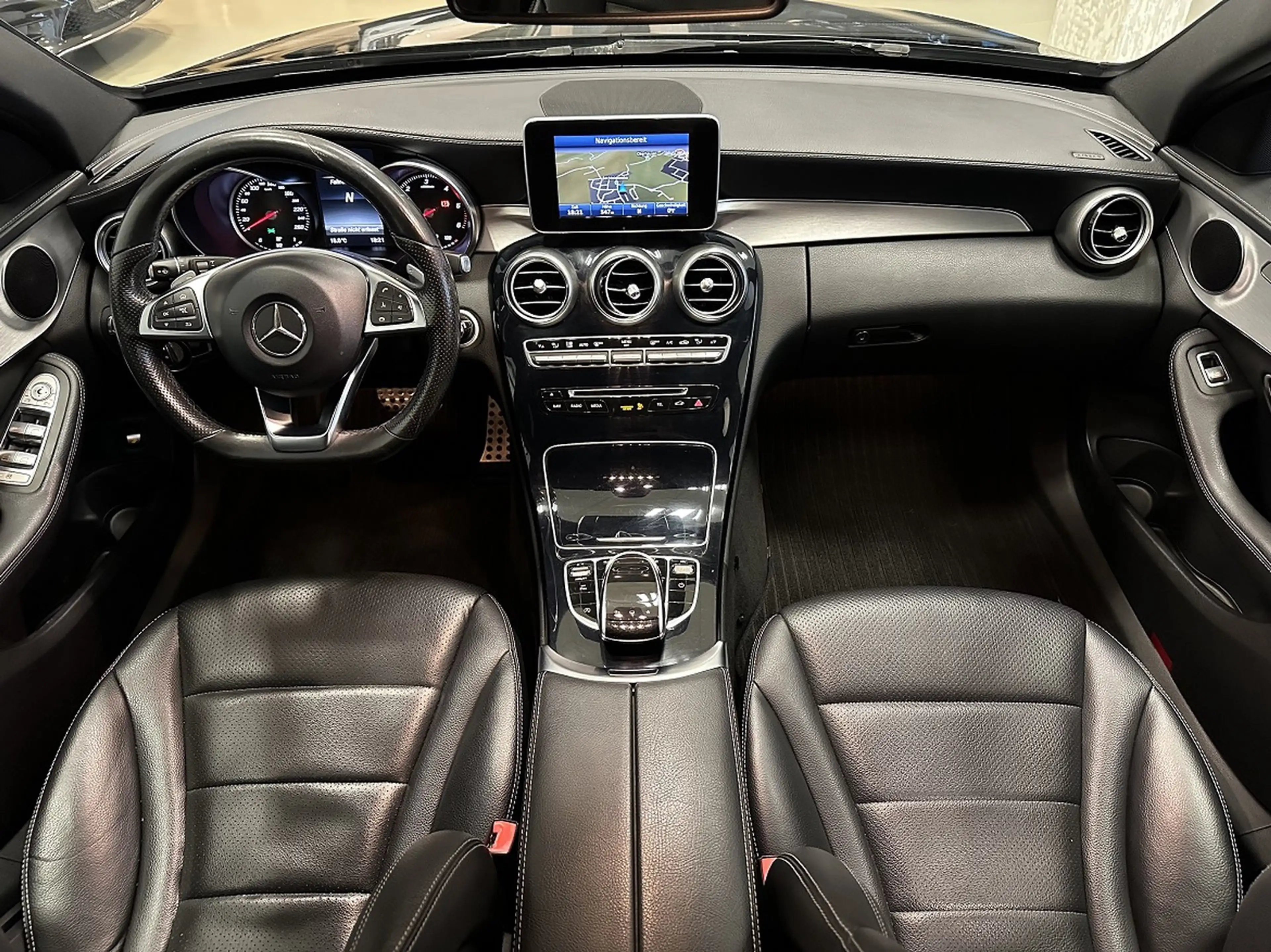 Mercedes-Benz C 250 T d Aut. 4Matic AMG-Line LED Leder Navi — photo 7