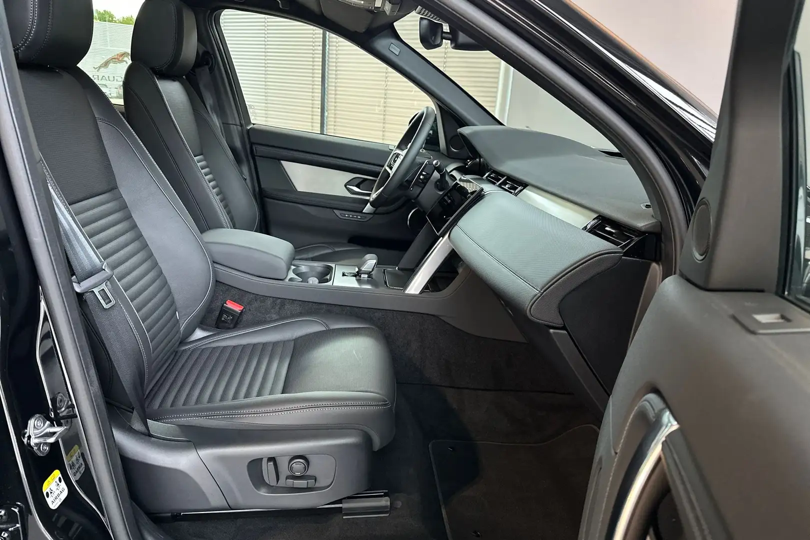 Land Rover Discovery Sport P270e Dynamic SE Edition | NIEUW! - 2