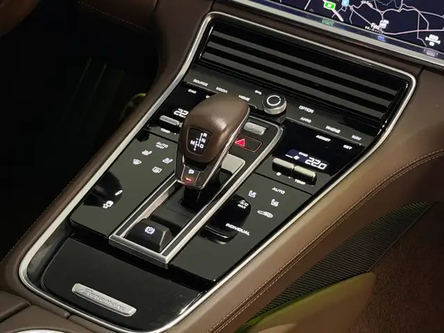 Porsche Panamera view 15