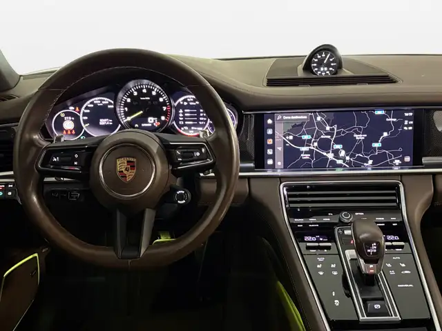 Porsche Panamera view 12
