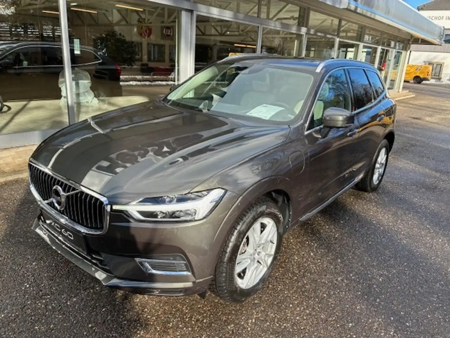 Volvo XC60 T8 Inscription Plug-In Hybrid AWD Geartronic Grau - 2