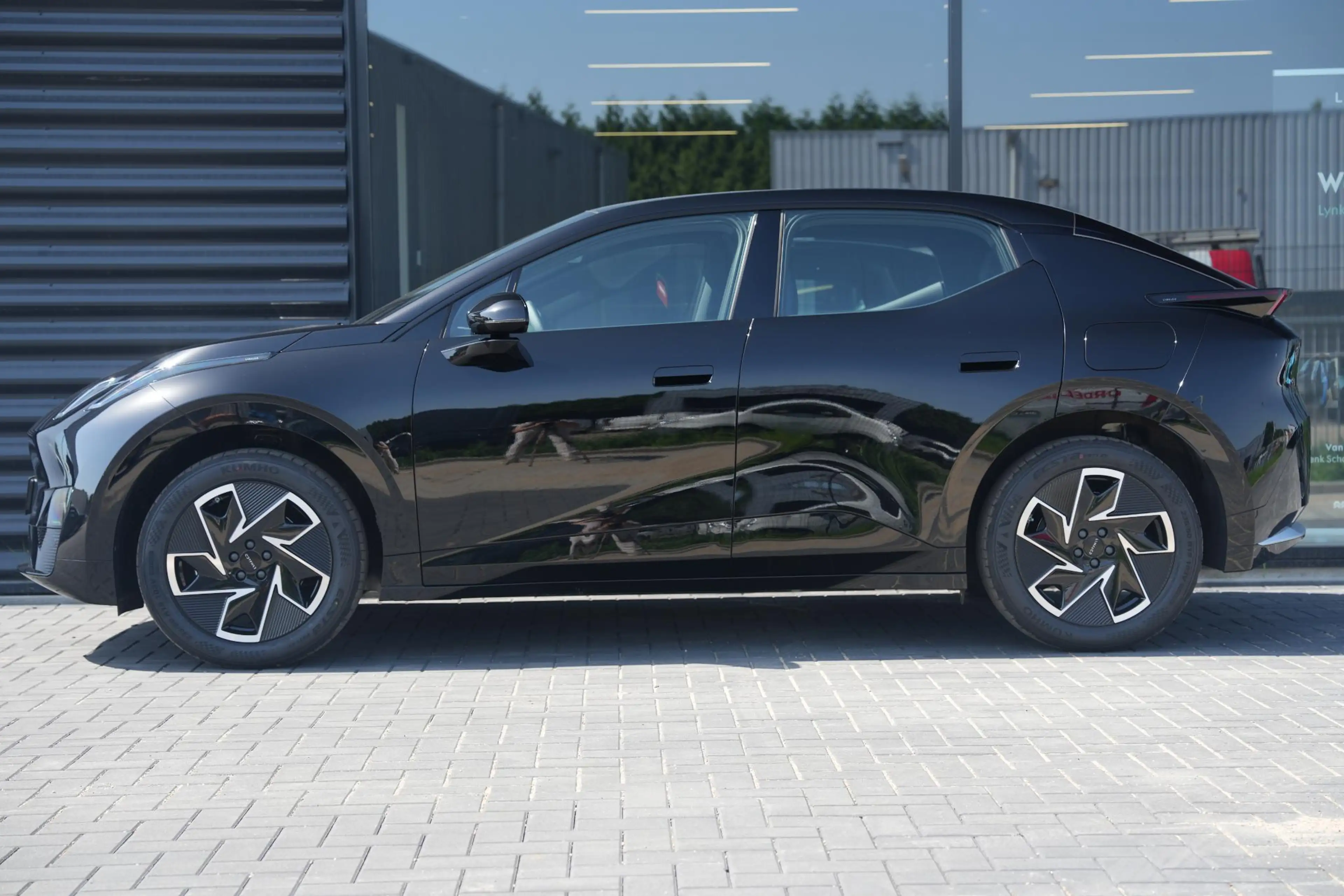 Lynk & Co 02 Business Edition 66 kWh | Uit Voorraad Leverbaar | — photo 5