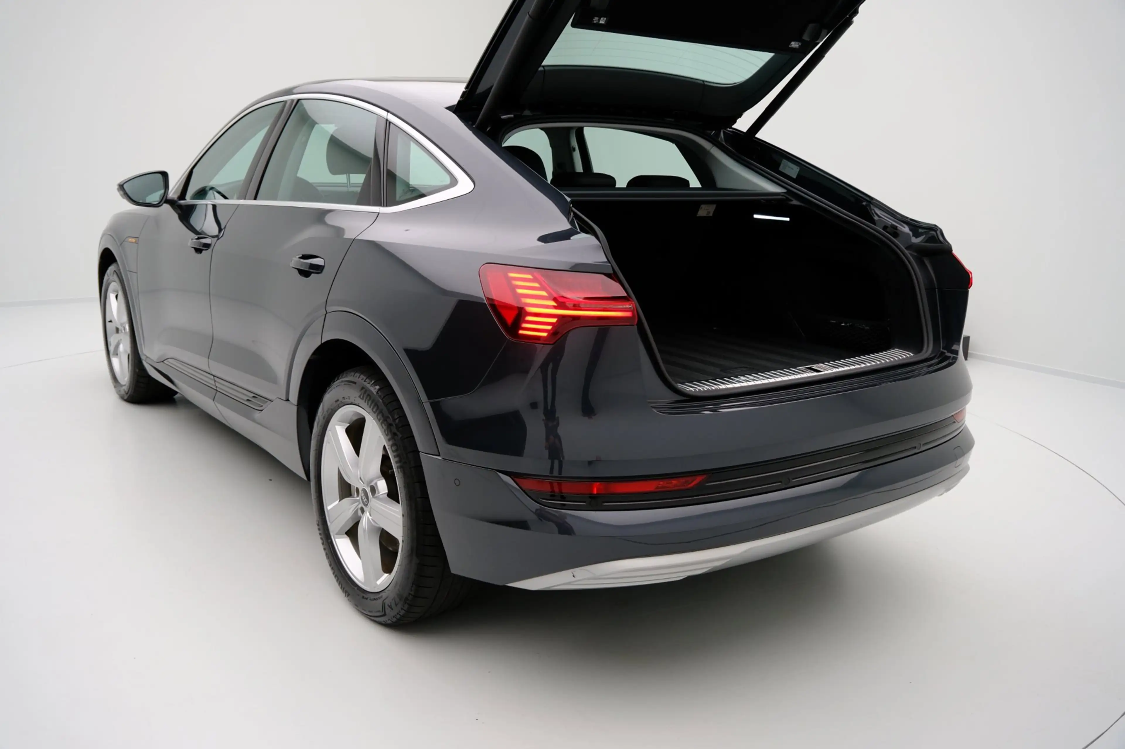 Audi e-tron Sportback 55 quattro Business Ed. Plus 95 kWh Aut. — photo 7