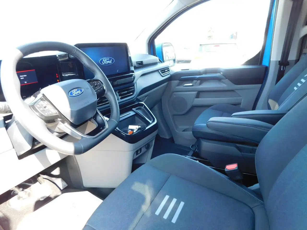 Ford Tourneo Custom 2.0 L1 Autom Active Matrix-LED 10