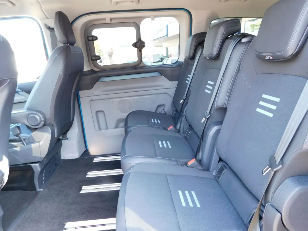 Ford Tourneo Custom 2.0 L1 Autom Active Matrix-LED 11