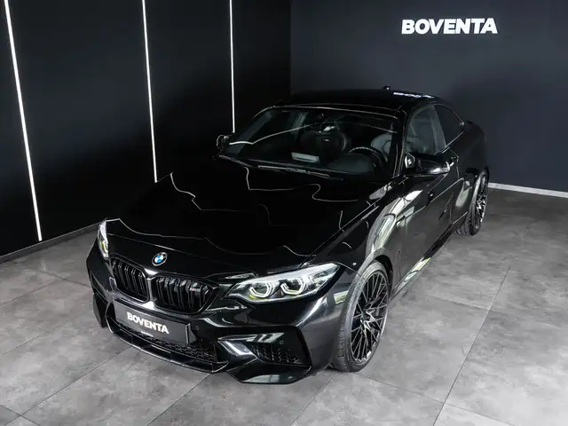 BMW M2 view 3